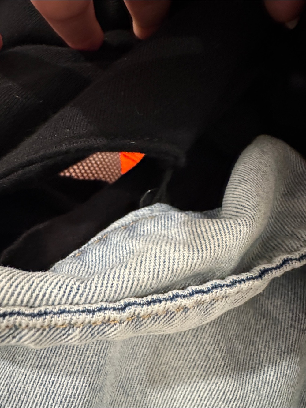 Cropped embellished Denim jacket with sweatshirt sleeves and detachable hood. - Picture 3 of 4